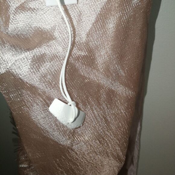 3/30$ NORDSTROM Light Pink Shiny Lightweigth Fringed Flowy Scarf NWT - Picture 6 of 7